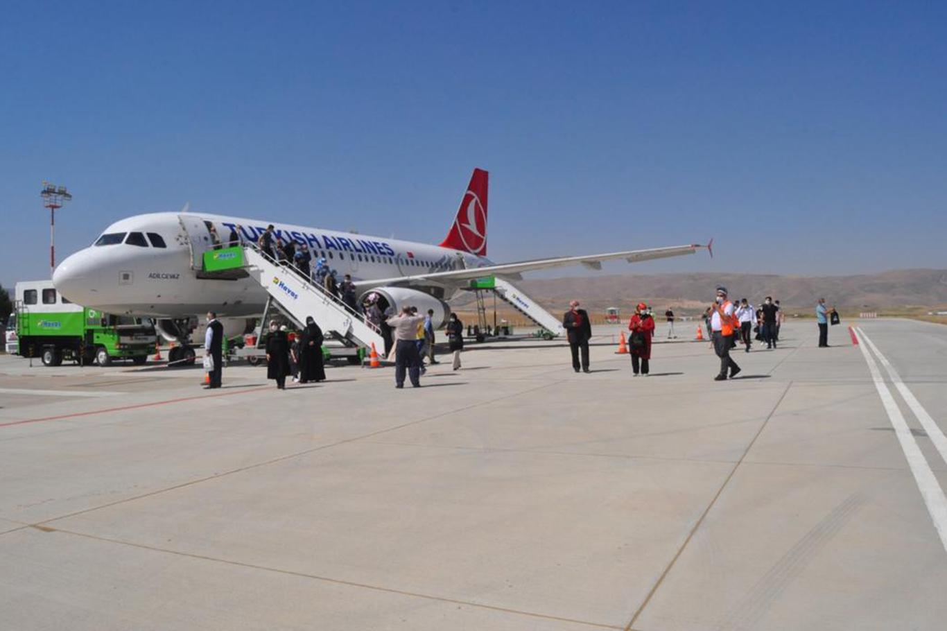 ​İstanbul-Siirt uçak seferleri yeniden başladı